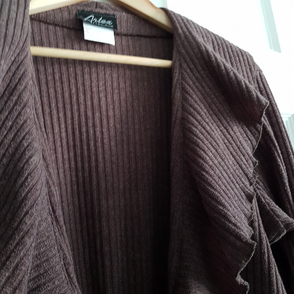 Ruffle Cardigan - Picture 2 of 9